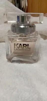 在飛比找Yahoo!奇摩拍賣優惠-KARL LAGERFELD卡爾同名香水45ML法國製造