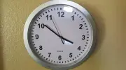 Wall Clock with Hidden Safe Secret Compartment Items Hide Things For Jewelry NEW