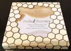 NEW BEAUTY BAKERY MILK & HONEY HIGHLIGHTER PALETTE