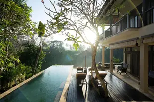 烏布的3臥室 - 2000平方公尺/3間專用衛浴Ubud Luxe Suite w/ balcony--Insta-Worthy views!!