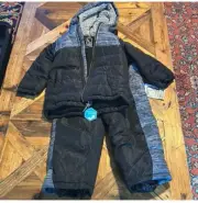 Arctic Quest 2 pc snow Suit size 3T