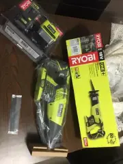Ryobi 18V cordless Reciprocating Saw Plus 18v 5.0Ah Battery And Fast Charger Kit