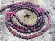 Natural Red Corundum/Ruby & Sapphire, 2.5mm Round, Faceted, Approx 160 pcs