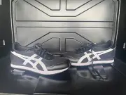 ASICS MENS BLACK SNEAKERS SIZE 9.5 NWOB