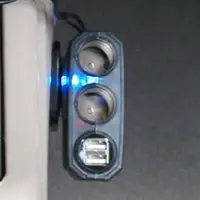 在飛比找蝦皮購物優惠-車用USB充電器2穴(3A)+2孔電源線 BSMI:R555