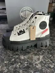 Palladium Revolt Hi TX Star White Womens Size 7 Platform Boots 97242 116
