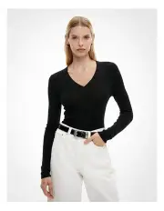 [Witchery] Wool V Neck Knit in Black