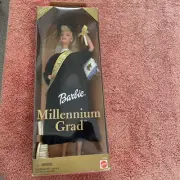 Barbie Special Edition Millenium 2000 Grad Mattel 25708 NIB