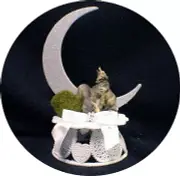 Wolf Howling at the Moon dog Wedding or Engagement Groom Cake topper Nature top