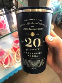 在飛比找蝦皮購物優惠-A現貨韓國星巴克20週年限定紀念杯黑色不鏽鋼保溫杯 355m