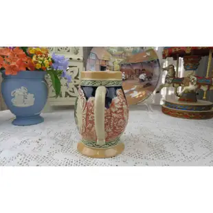 紫丁香歐陸古物雜貨♥德國1950年代黑森林風情畫立體浮雕陶瓷啤酒杯.馬克杯一個