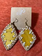 Plunder Drop Earring Wooden diamond shape w raffia dangle / lightweight New