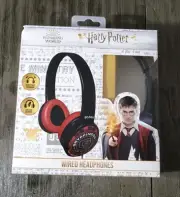 Harry Potter Gryffindor Wired Headphones NEW The Wizarding World