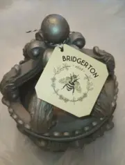 Bridgerton Laurel Wreath Bumble Bee 1813 Tags - Yellow