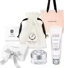 JILLSTUART White Floral Collection Gift Set wrapped with a card from Japan