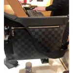 LV LΟUIS VUITTON 拉鍊 新款 前橫拉鍊 斜背包 側背包 N40003 黑灰格