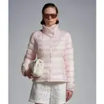 全新真品現貨 MONCLER 2024新款 AMINIA 淡粉色縮腰小A羽絨外套 14A 約大人1號