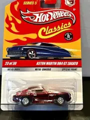 Hot Wheels ~ Aston Martin DB4 GT Zagato ~ Classics Series 5, Chase Car. #23/30