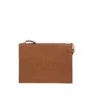 logo-embossed pebbled leather clutch One size Brown