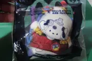 NEW/Seal YuGiOh PochaccoXTime Wizard #8 HELLO KITTY McDonald's Happy Meal Plush