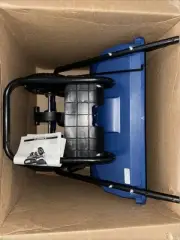 NEW CHAPIN 8003A SURE SPREAD 70LB USA PUSH SALT & ICE BROADCAST SPREADER 0208231