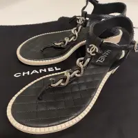 在飛比找蝦皮購物優惠-Chanel 香奈兒銀鍊 一字夾腳涼鞋 黑色 #36.5
