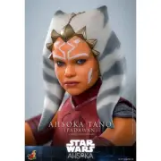 Hot Toys 1:6 Scale Star Wars Ahsoka Tano (Padawan) Collectible Figure