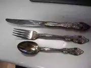 Silver Artistry (Silverplate) by ONEIDA SILVER 2 Knives, Fork & Teaspoon
