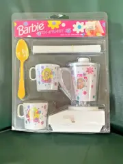 NEW BARBIE DOLL ACTION APPIANCE SET BLENDER CUPS CHILTON TOYS 1991 #62416