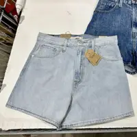 在飛比找蝦皮購物優惠-Costco LEVI'S 女高腰牛仔短褲 #138199
