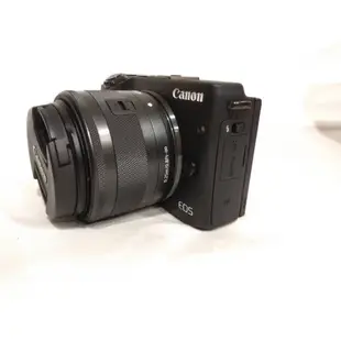 Canon EOS M3 微單眼數位相機    180° 翻轉 LCD