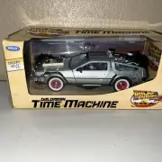 Back To The Future III Delorean Diecast Model Car Welly 22444 1/24 Scale