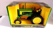 JOHN DEERE 620 High Crop 1/16 Tractor by ERTL #15188 Collectors Edition! New!