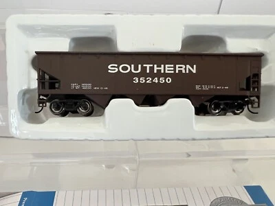 Bachmann Silver Series HO SOUTHERN 40’ QUAD HOPPER