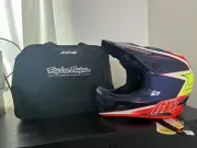 New Troy Lee Designs D4 Carbon MTB Helmet w/MIPS Lines (Black/Red) Medium