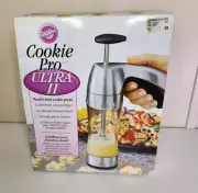 NEW Wilton Cookie Pro Ultra II Cookie Press with 16 Disks New In Box