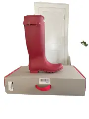 Hunter for Target Women's Waterproof Rubber Adjustable Tall Rain Boots.