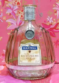 在飛比找露天拍賣優惠-還不錯滴♡♥~D171~MARTELL XO馬爹利銀帶〝空酒