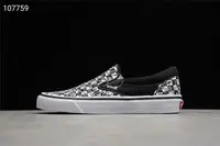 在飛比找樂天市場購物網優惠-Vans Classic Slip-On 懶人一腳蹬 男女鞋