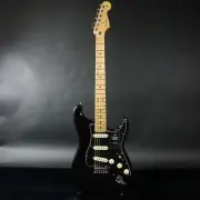 Fender Limited Player II Stratocaster Black Pickguard Maple Fingerboard Black