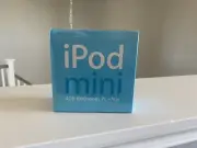 Apple iPod Mini 2nd generation 4gb Blue Factory Sealed