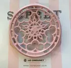 LE CREUSET CHIFFON PINK CAST IRON ROUND TRIVET POT HOLDER NWT AUTHENTIC RARE