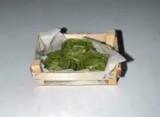 MINIATURE DOLLHOUSE 1:12 SCALE CARTON/BOX OF HOTHOUSE LETTUCE BOX - F147H