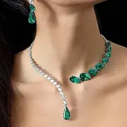 Emerald and Crystal Drop Necklace – Elegant Statement Jewelry for Weddings and Formal Events