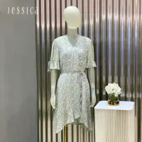 在飛比找momo購物網優惠-【JESSICA】清新浪漫V領小碎花雪紡短袖洋裝223378