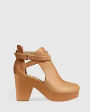 [Belle & Bloom] Fearless Clog Ankle Boot - Tan