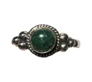 Green Jade Sterling silver ring size 8 (DC140)
