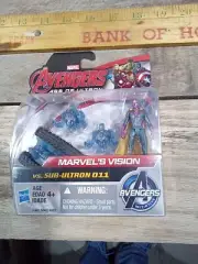 HASBRO MARVEL AVENGERS AGE OF ULTRON - MARVEL'S VISION VS. SUB-ULTRON 011