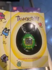 Bandai Tamagotchi The Original Virtual Reality Pet Green English