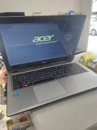 在飛比找Yahoo!奇摩拍賣優惠-【NB3C筆電維修】Acer e5-571藍屏 破屏 電池更